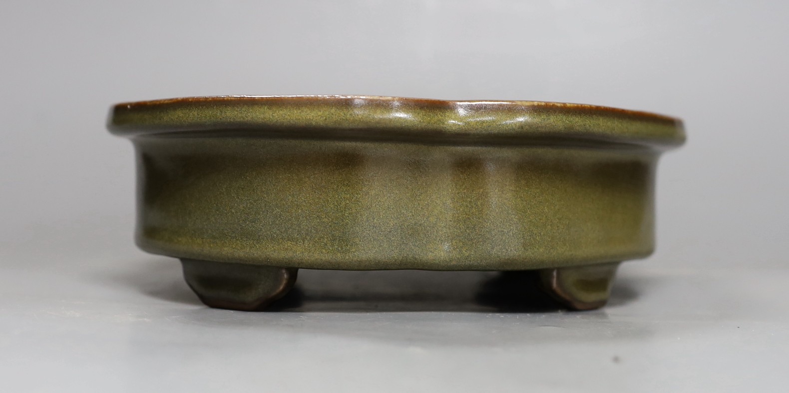 A Chinese tea dust glazed narcissus bulb pot, 22.5cm wide